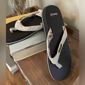 NWT 🏝️ Sanuk Yoga Paradise 2, Flip-flops, size 7